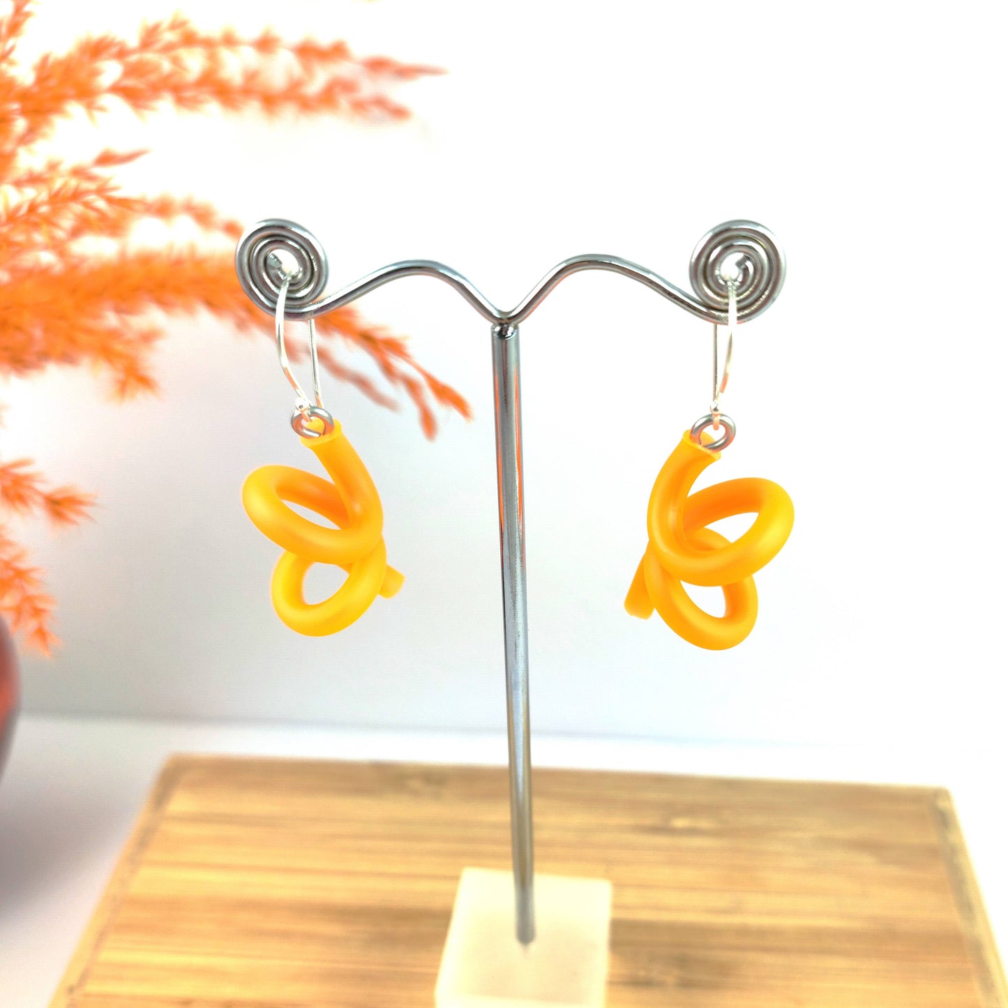 Carl Earrings Orange