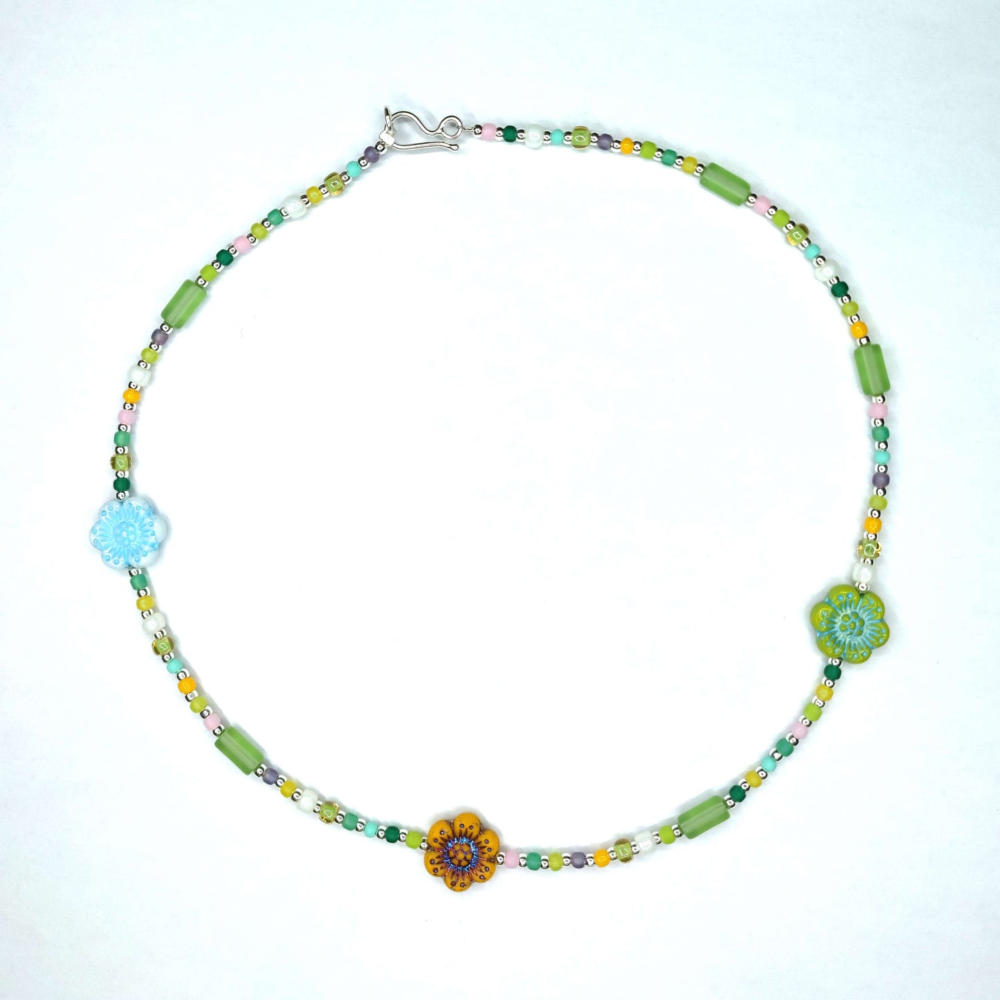 Three Flowers Choker Necklace